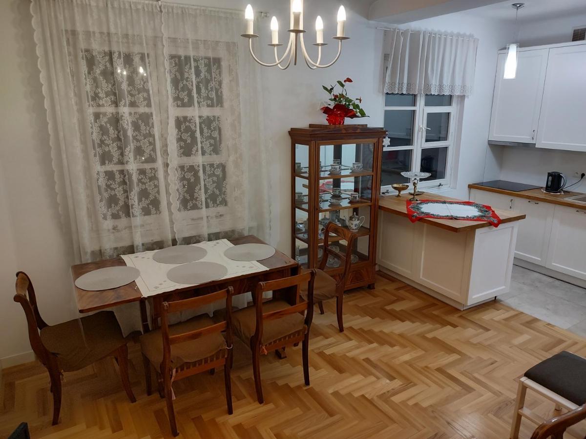 ワルシャワApartament Przy Starym Miescieアパートメント エクステリア 写真