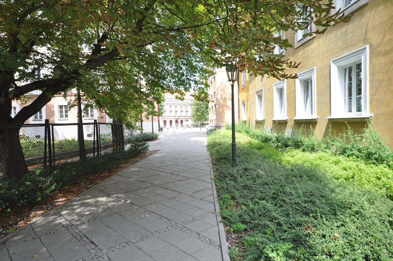 ワルシャワApartament Przy Starym Miescieアパートメント エクステリア 写真